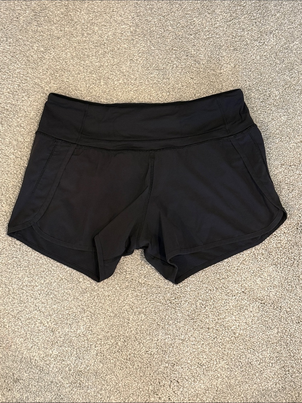 Lululemon lined 4” shorts